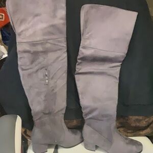Nature Breeze Stylish Dark Gray Faux Suede Over-the-Knee Boots - NIB Size 9